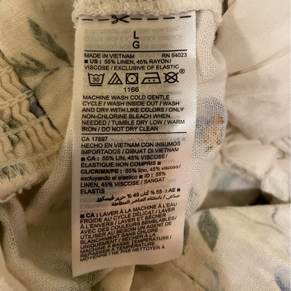 Old Navy Blue and White Floral Cream Jumpsuit - Picture 4 of 4